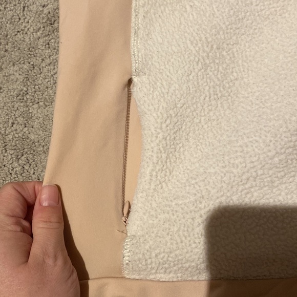 Kari Tara Fleece - Picture 5 of 6